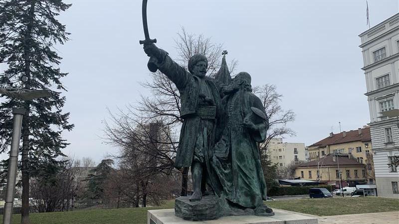 Miletina buna i studentski pohod u Kragujevac: Ima li sličnosti 2 Spomenik knezu Milošu u Beogradu