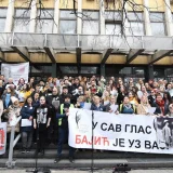Advokati, prosvetari i studenti na protestu ispred suda u Novom Sadu: "Kad nema pravde stradaju nevini" 2