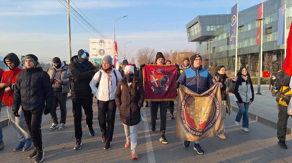 Iz Niša za Kragujevac peške krenulo oko 170 studenata: "Ništa nije daleko za pravdu" (VIDEO) 1