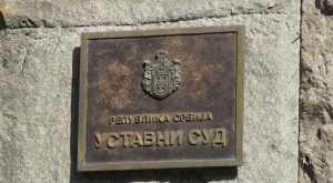  Poslanica Zeleno-levog fronta (ZLF) Jelena Jerinić izjavila je danas da su od 2016. godine, od kada vlast Srpske napredne stranke (SNS) utiče na izbor sudija, u Ustavni sud izabrani ljudi koji su "drastično" promenili praksu rada suda, a da su sadašnji predloženi kandidati oni koji treba da obezbede kontinuitet dosadašnjeg rada.