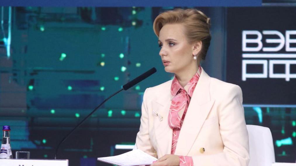 Neočekivani povratak 'Putinove partnerke' 5 Marija Voroncova na Ekonomskom forumu u Sankt Petersburgu 2024. godine