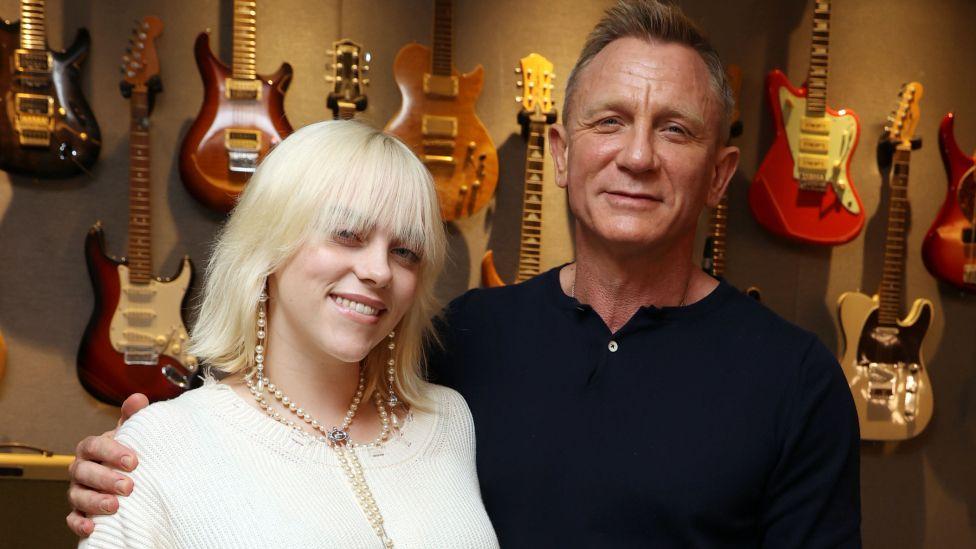 Kompanija Amazon preuzela Džejms Bond franšizu – šta možemo da očekujemo 3 Bili Ajliš je jedna od zvezda koja je na spisku za izvođenje muzičke teme za film o Džejmsu Bondu