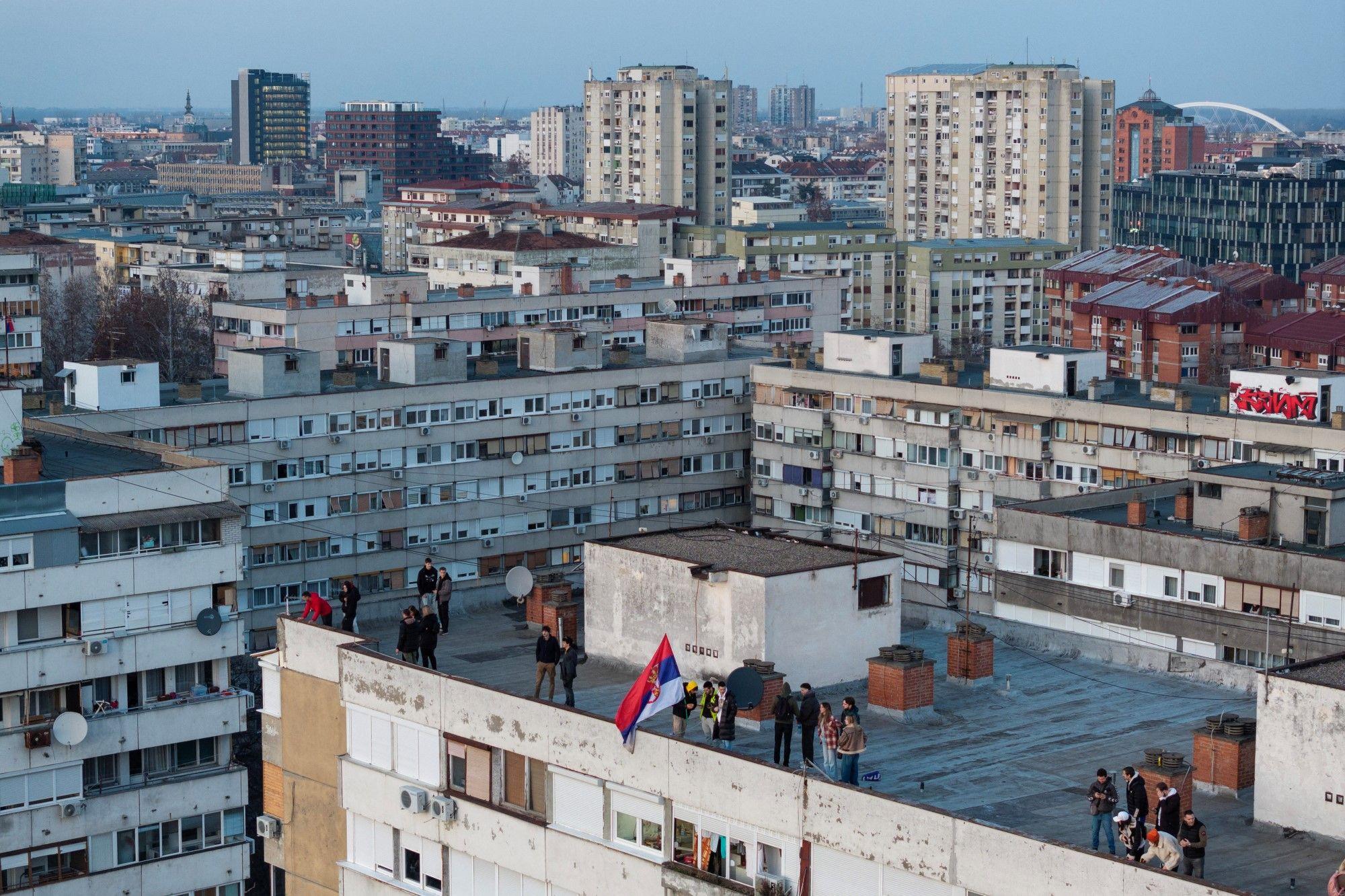 Promrzle demonstrante u Novom Sadu dočekali čaj i palačinke, podrška pop ikone Madone 20 studenti, studentski protest, novi sad