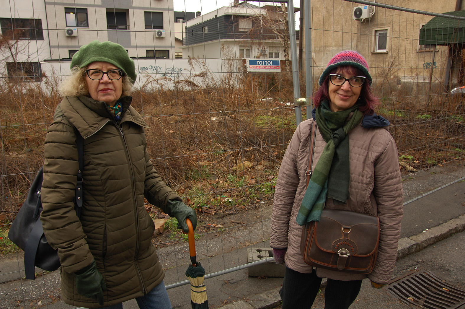 "Mi molimo za naše, ne za tuđe": Stanari zgrade koja se urušila pre skoro četiri godine i dalje u privremenom smeštaju (FOTO) 2