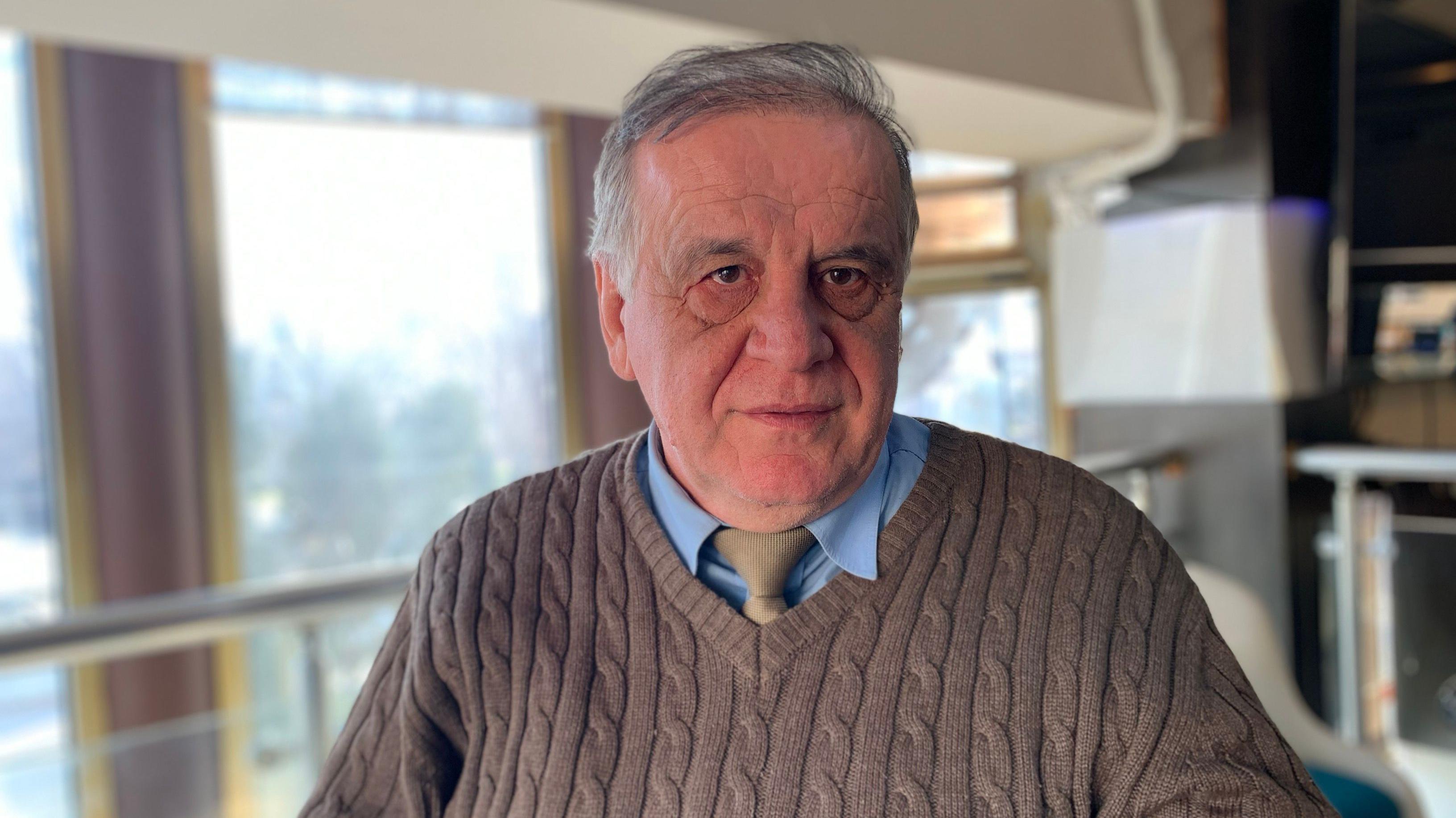 Izbori na Kosovu: Kurtijeva Pirova pobeda ili novi premijerski mandat 6 Nedžmedin Spahiu je profesor Fakulteta političkih nauka u Prištini