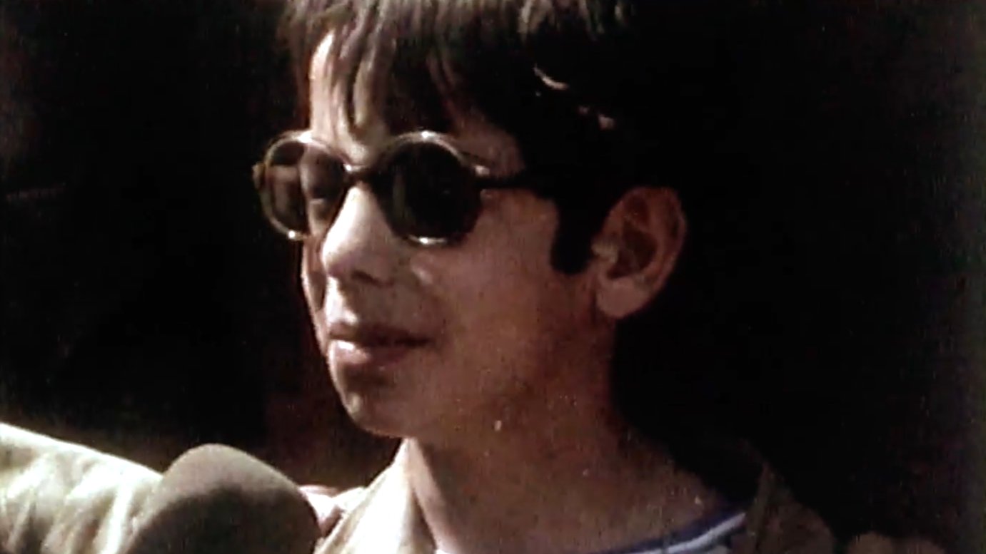 „Još imam 25 šrapnela u sebi": Bivši iranska deca vojnici otkrivaju doživotne traume 7 Srinšot arhivskog snimka na kome je dečak