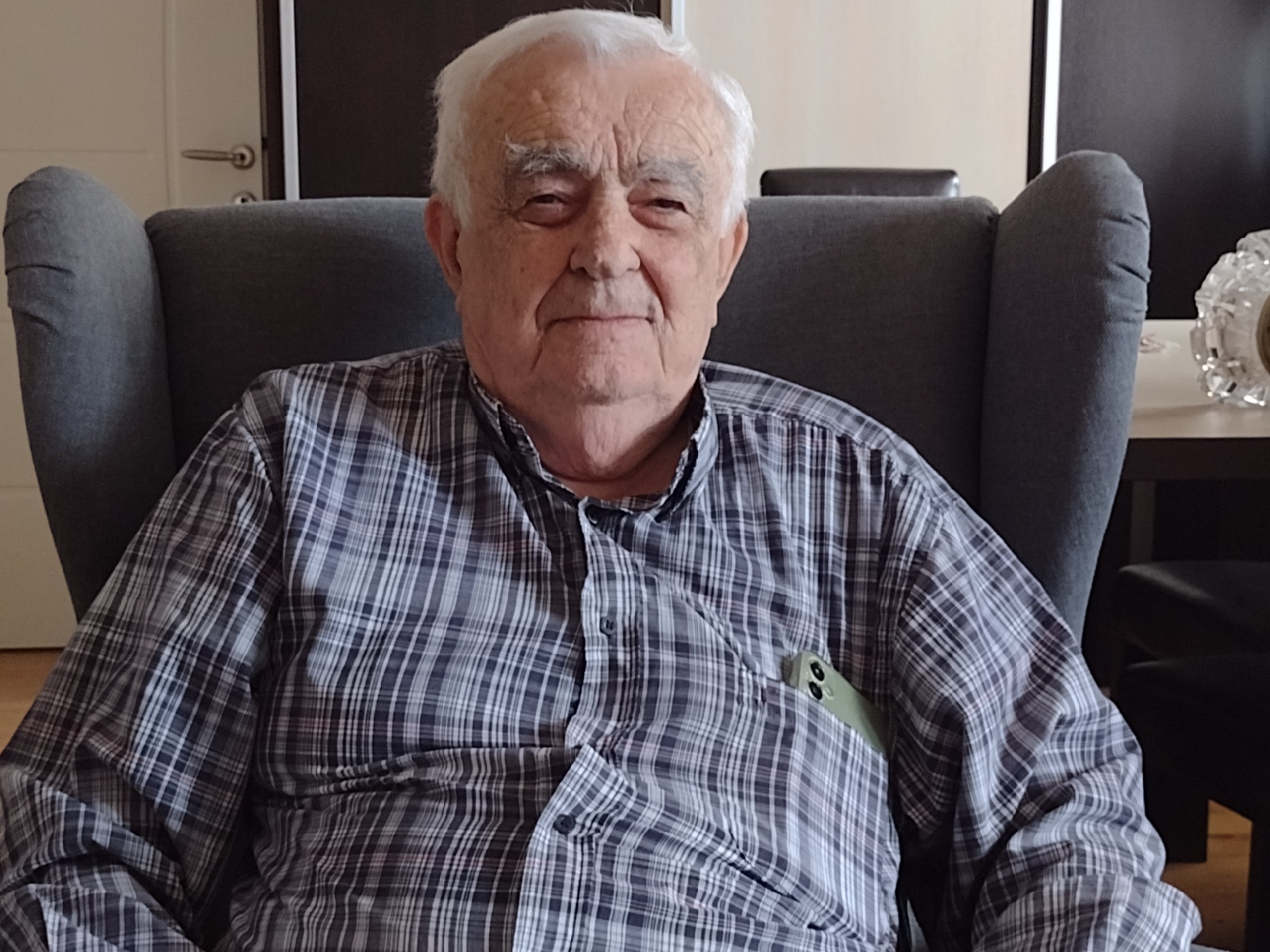 To mesto je „protokolarno”, zna se ko je pravi predsednik SNS-a: O Vučevićevom o(p)stanku na čelu stranke 4