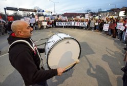 Kad čujete bubanj na ulici znajte da je došlo vreme za promene: Ljudi, sećanja - Darko Adžić Adža, bubnjar svih kragujevačkih protesta 3