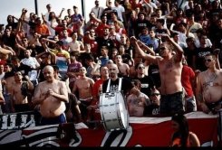 Kad čujete bubanj na ulici znajte da je došlo vreme za promene: Ljudi, sećanja - Darko Adžić Adža, bubnjar svih kragujevačkih protesta 8