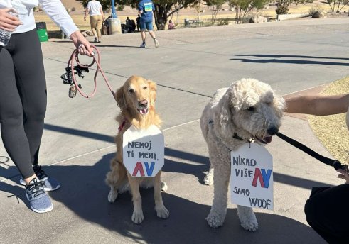 Nikad više AV samo WOOF: Podrška studentima iz Feniksa u Arizoni 4