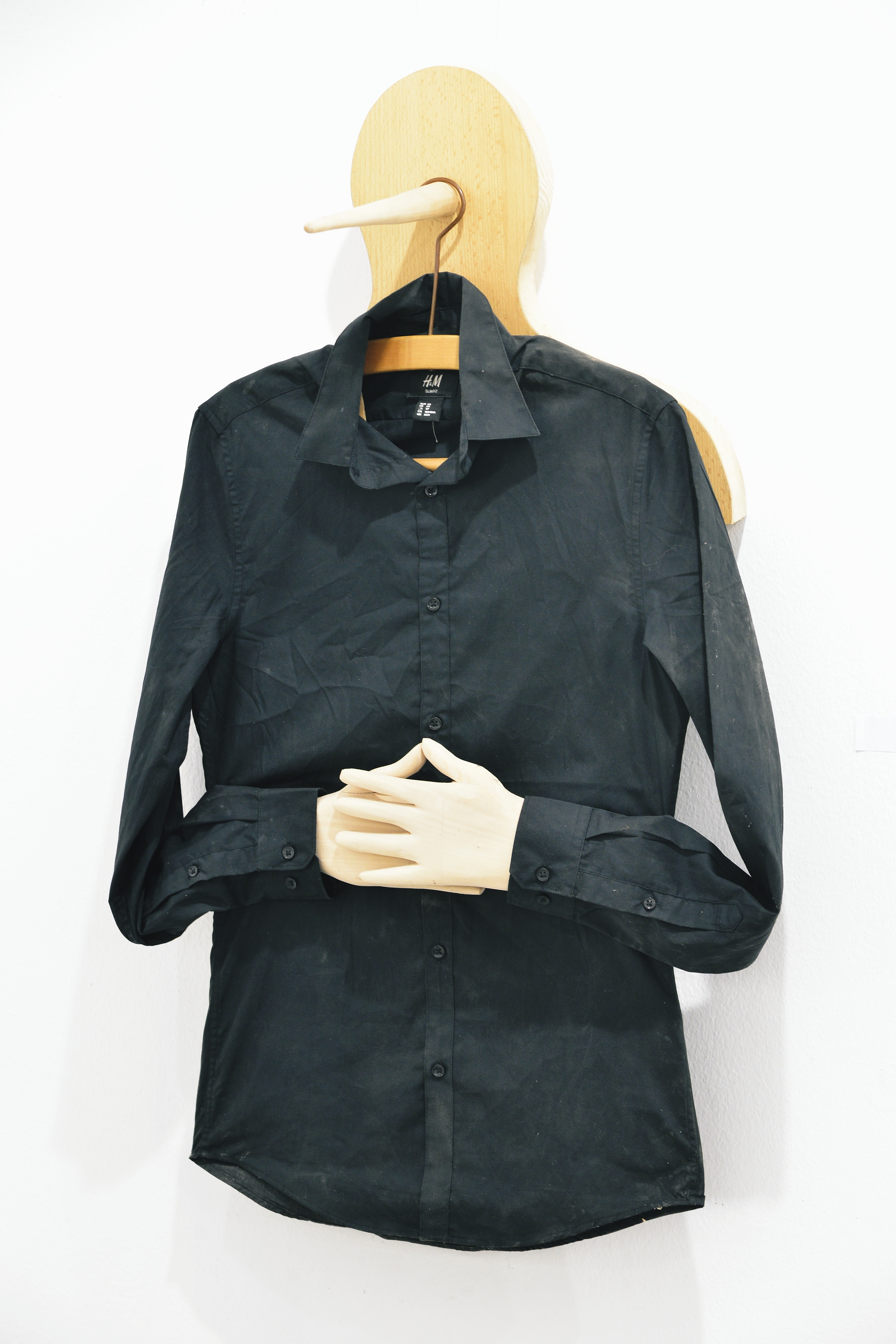 Izložba "Predlog enterijera za kabinet ministra vojnog" Radeta Markovića u Prodajnoj galeriji Beograd 5 Izložba "Predlog enterijera za kabinet ministra vojnog" Radeta Markovića u Prodajnoj galeriji Beograd 5