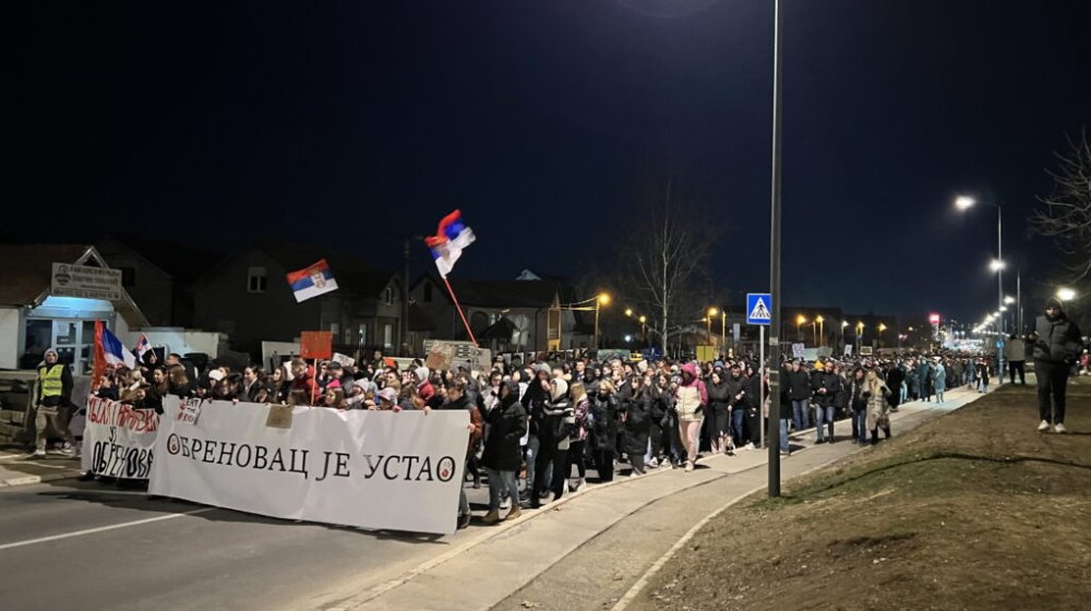 Akcija "Zastani Srbijo" i protestna šetnja u Obrenovcu u petak 21. februara 1