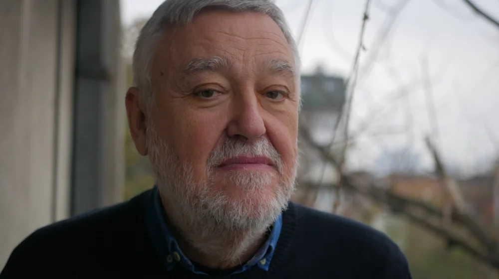 Potraga za izgubljenim idealima u svetu haosa i društvena kritika: Večeras otvaranje izložbe "Trans - lavirint" Rajka Popovode 6