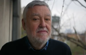 Potraga za izgubljenim idealima u svetu haosa i društvena kritika: Večeras otvaranje izložbe "Trans - lavirint" Rajka Popovode 15 Potraga za izgubljenim idealima u svetu haosa i društvena kritika: Večeras otvaranje izložbe "Trans - lavirint" Rajka Popovode 11