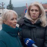 "Čist revanšizam, trpimo mobing": Zaposlene odbile da idu na miting SNS, direktor odneo ugovore o radu 3