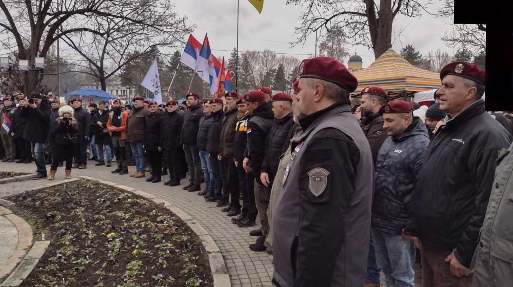 Padobranci uz studente 1