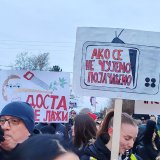 Protesti u više gradova, okupljeni traže odgovornost za pad nadstrešnice (FOTO) 2