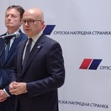 To mesto je „protokolarno”, zna se ko je pravi predsednik SNS-a: O Vučevićevom o(p)stanku na čelu stranke 7