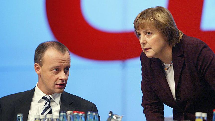 Fridrih Merc je na kraju napustio politiku 2009. godine, nekoliko godina nakon što je njegova rivalka Angela Merkel preuzela vođstvo nad strankom