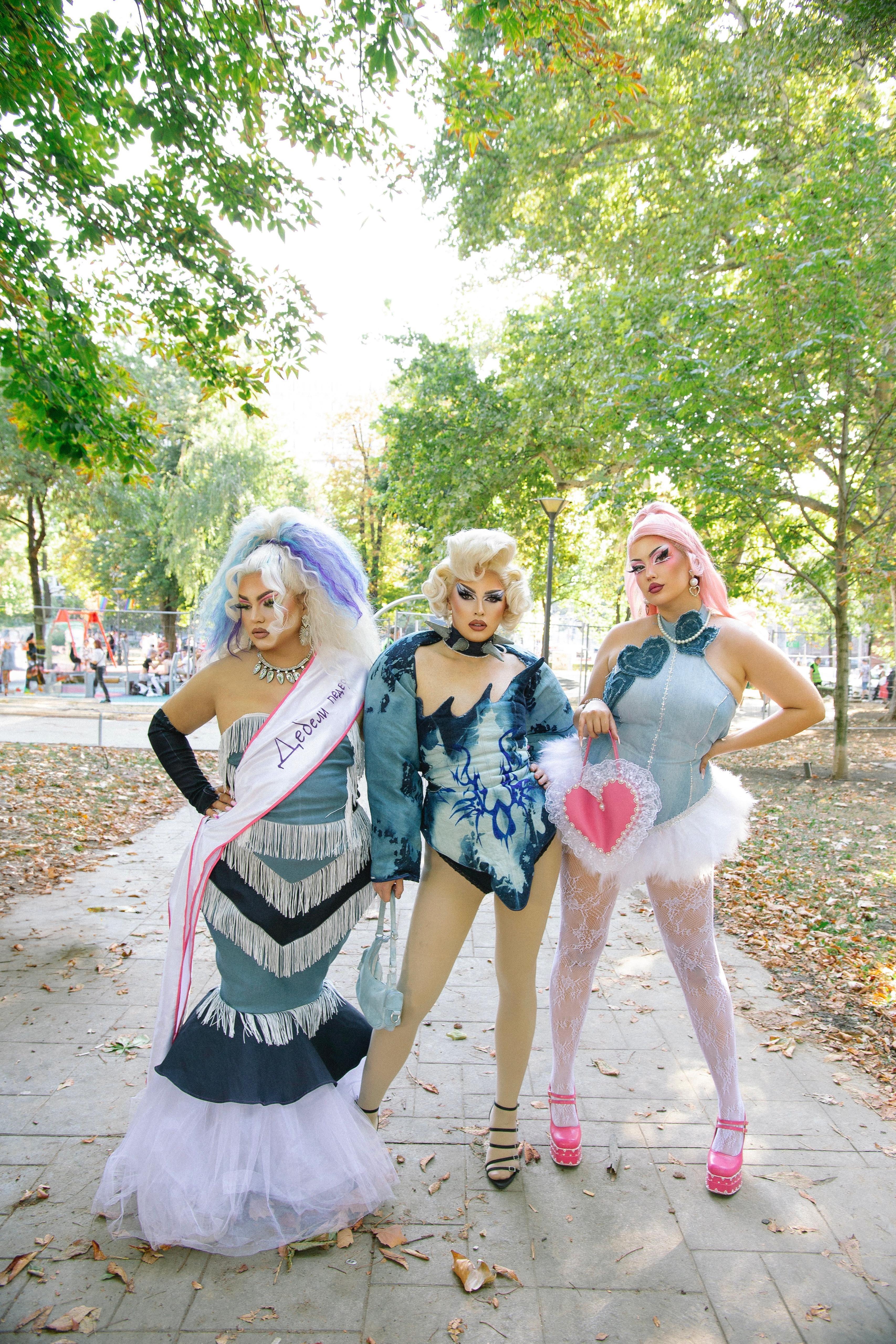 Dreg kraljice u Srbiji: Provokativna i šljokičava borba protiv sistema 3 dreg kolektiv House of Plastic (Alexis Palstic, Sunnoka i Zoi Plastic