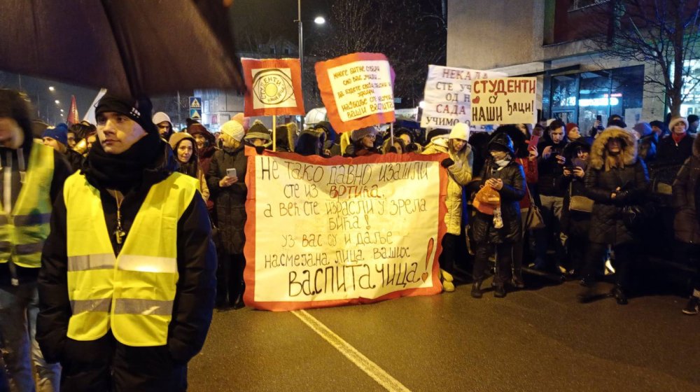 Građani Aranđelovca dočekali studente: "Šumadinci ne trpe zulum" (VIDEO, FOTO) 1