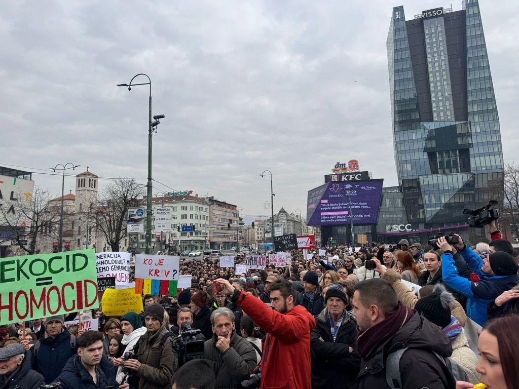 Protest u Sarajevu: Pravda za žrtve razornih poplava u Bosni 4 sarajevo, protest u sarajevu
