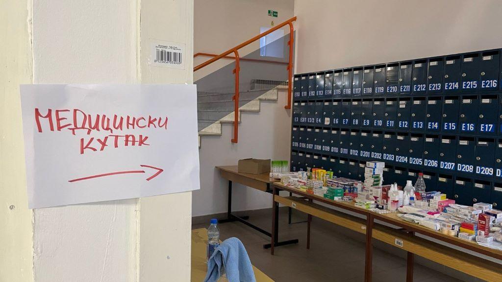 'Mi za umor ne znamo': Studenti koji pešače blizu Kragujevca, kolege se spremaju za doček 7 lekovi