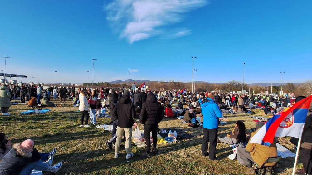 Studenti iz Niša sutra kreću peške za Kragujevac, udaljen 150 kilometara: "Sretnimo se na Sretenje" 1