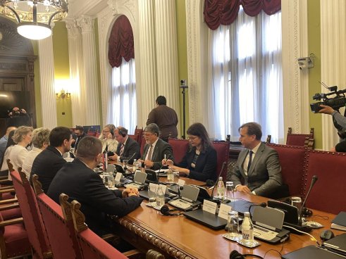 tonino picula, poslanici, skupština Tonino Picula završio sastanak sa srpskom opozicijom i sastao se sa poslanicima vlasti (FOTO) 9