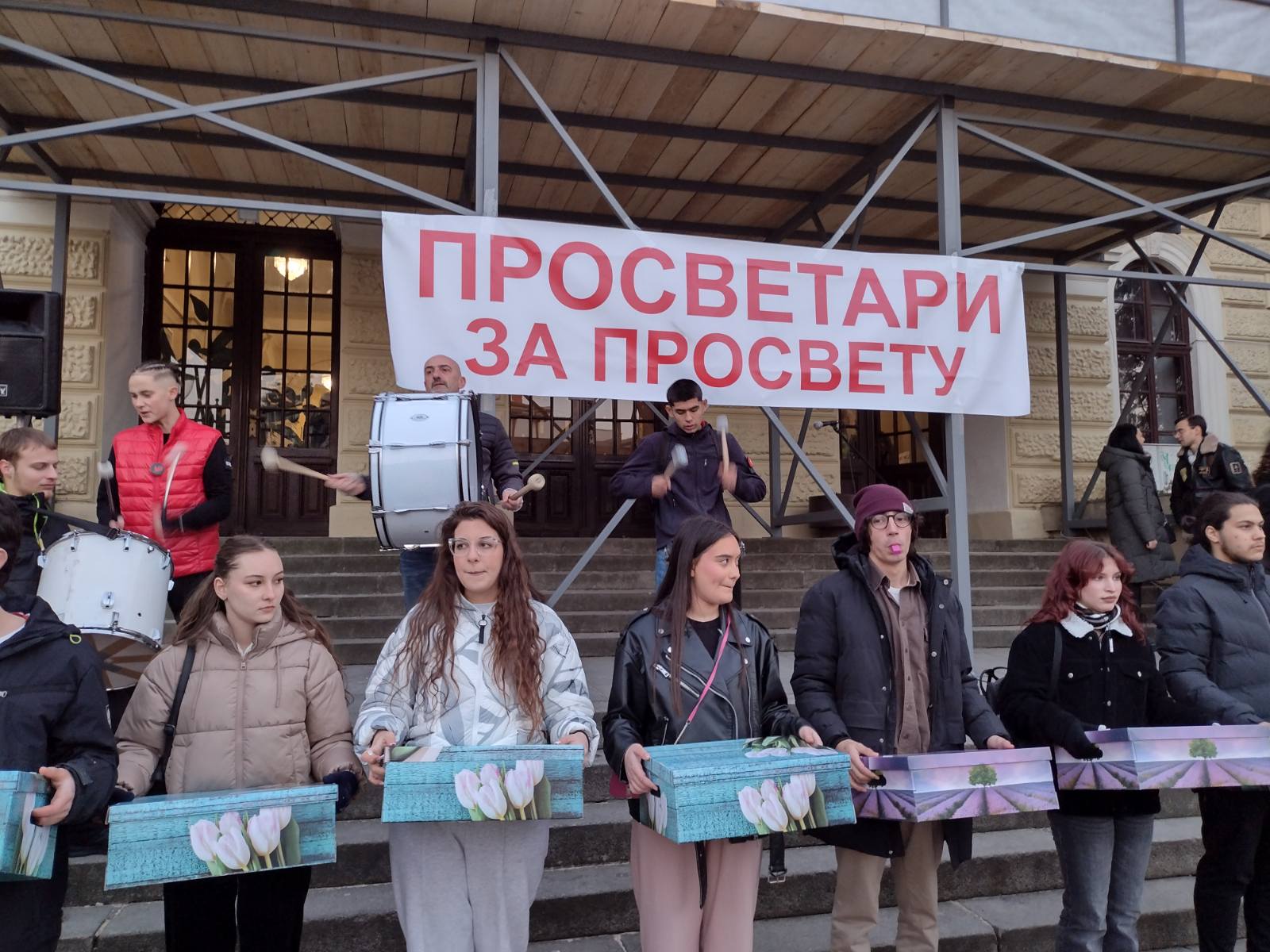 Mladost, hrabrost i solidarnost pune danas ulice Srbije: Završen veliki protestni skup u Kragujevcu 2