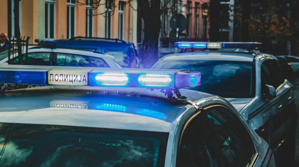 Pronađena tri beživotna tela u kući u Čačku 1