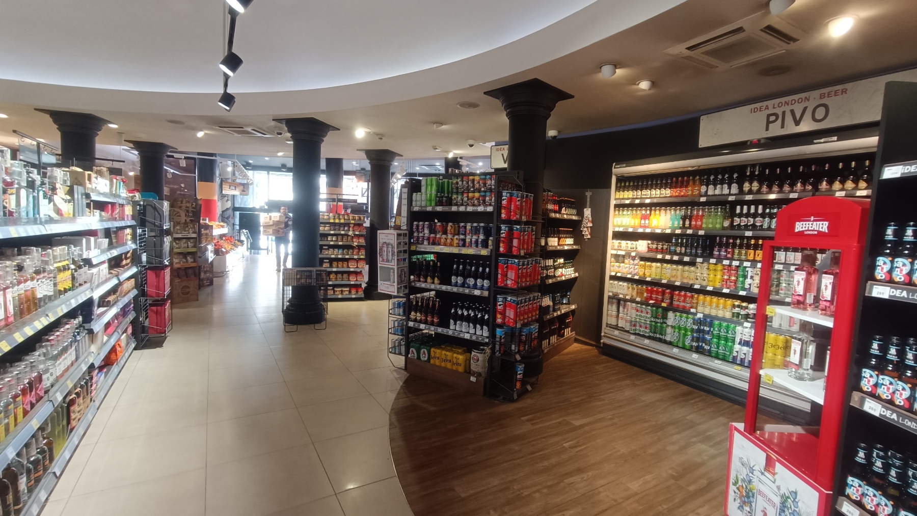 Protesti, sankcije, Generalštab, legalizacija: Kako je izgledala 2025. godina gledana kroz objektiv ekonomije 4