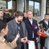 Novosadska opozicija traži puštanje "političkih zatvorenika" 11
