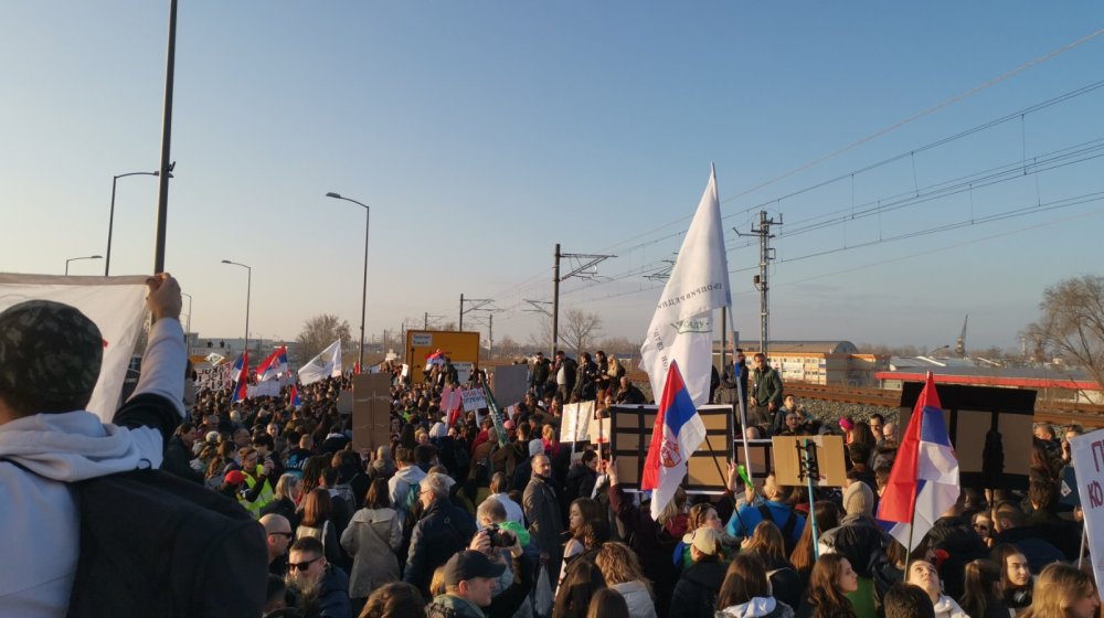 Blokada Mosta slobode u Novom Sadu traje više od 17 sati 1