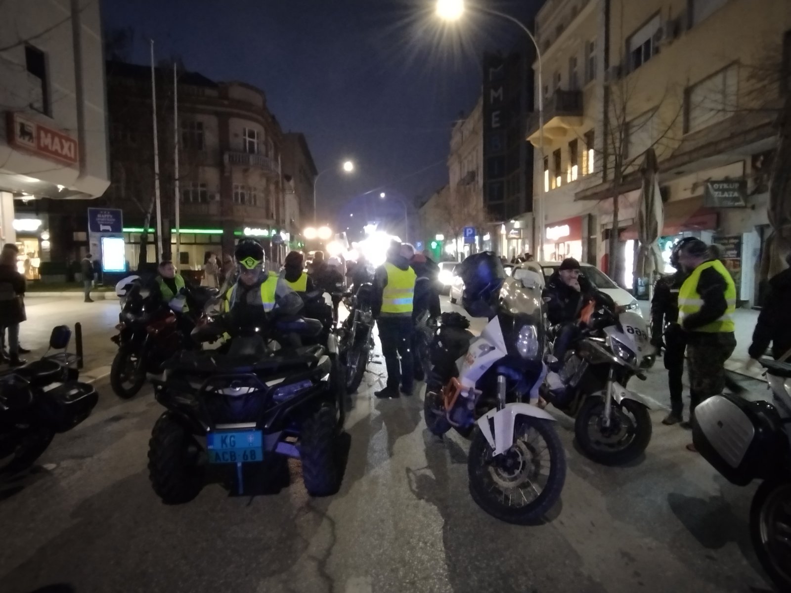 Mladost, hrabrost i solidarnost pune danas ulice Srbije: Završen veliki protestni skup u Kragujevcu 5