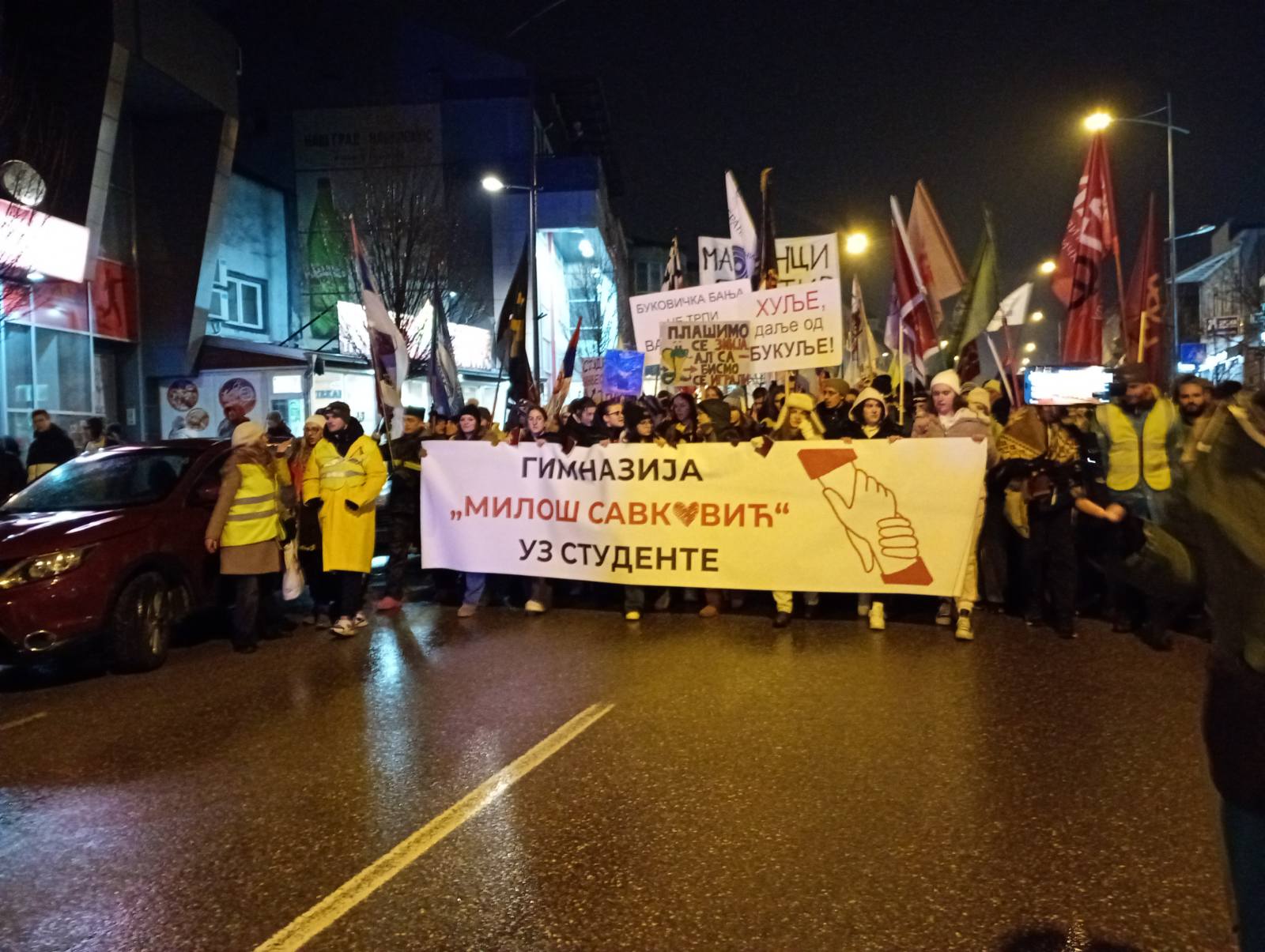 Građani Aranđelovca dočekali studente: "Šumadinci ne trpe zulum" (VIDEO, FOTO) 2