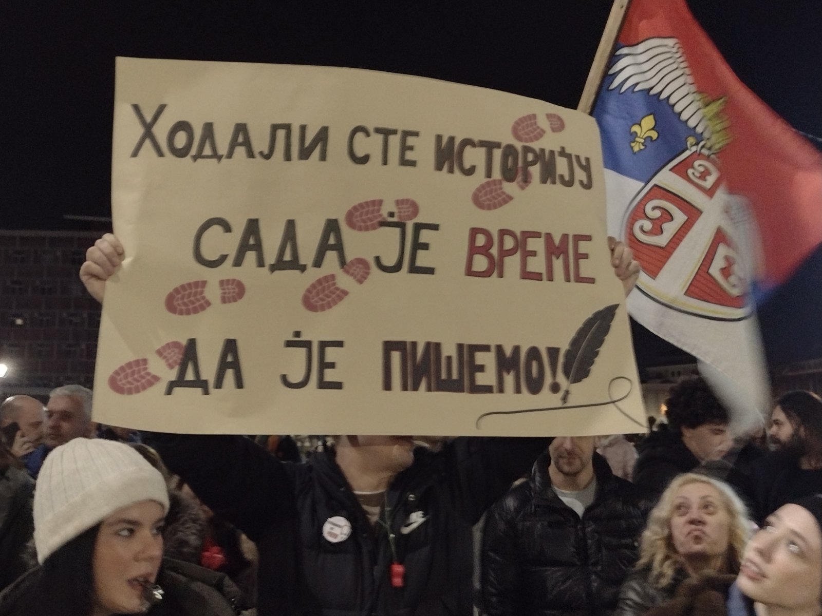 Istrčali ste istoriju, sada je vreme da je pišete: Kragujevčani dočekali studente (VIDEO, FOTO) 4