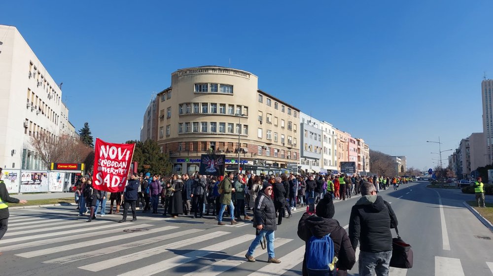 Studenti u Novom Sadu protestovali pred sudom i tužilaštvom, pokušali da razgovaraju s rektorom 1