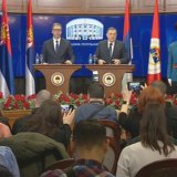 Vučić u Banjaluci na Sretenje o njegovoj ulozi na brdu iznad Sarajeva, tokom opsade: Nisam nosio snajper, idioti jedni 4