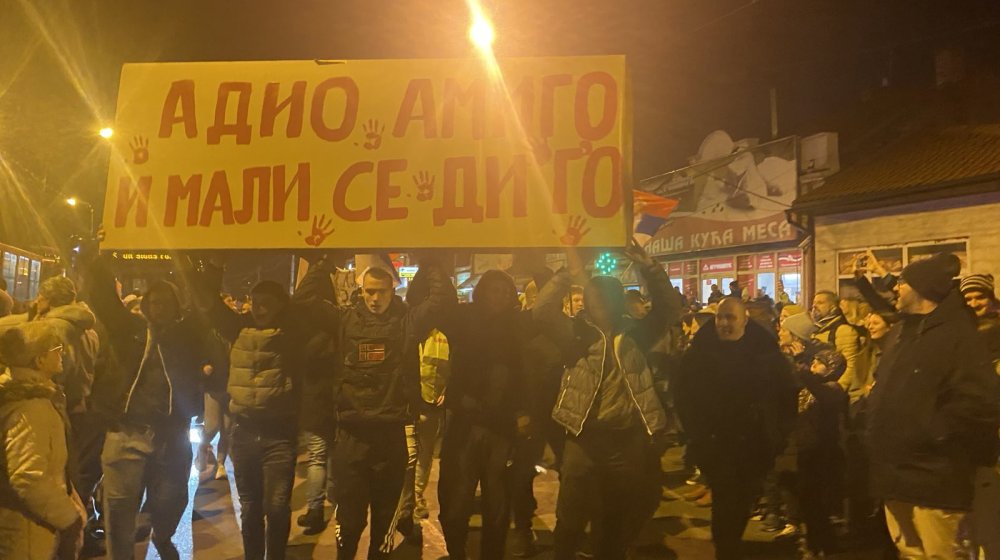 MUP: Muškarac udaren pesnicom u nos na protestu na Zvezdari 1