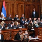 O čemu se raspravlja na sednici Skupštine bez opozicije? 12