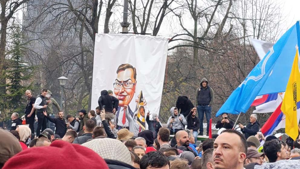 Nedeljnik Špigel piše o Srbiji: Gde je ta „obojena revolucija“? 1