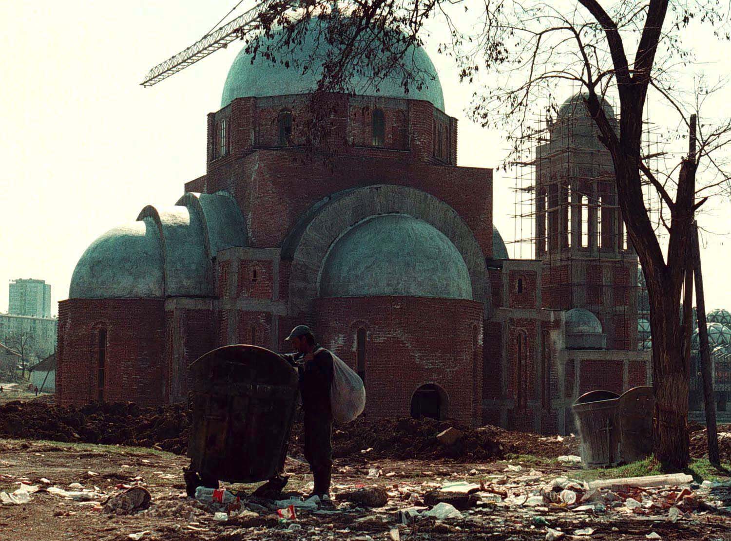 Princ Filip Karađorđević se usprotivio rušenju Hrama Hrista Spasitelja u Prištini: Oglasila se i Eparhija raško-prizrenska 2 Princ Filip