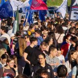 Desetine hiljada maršira Beogradom: US News piše o štrajku u Srbiji 3