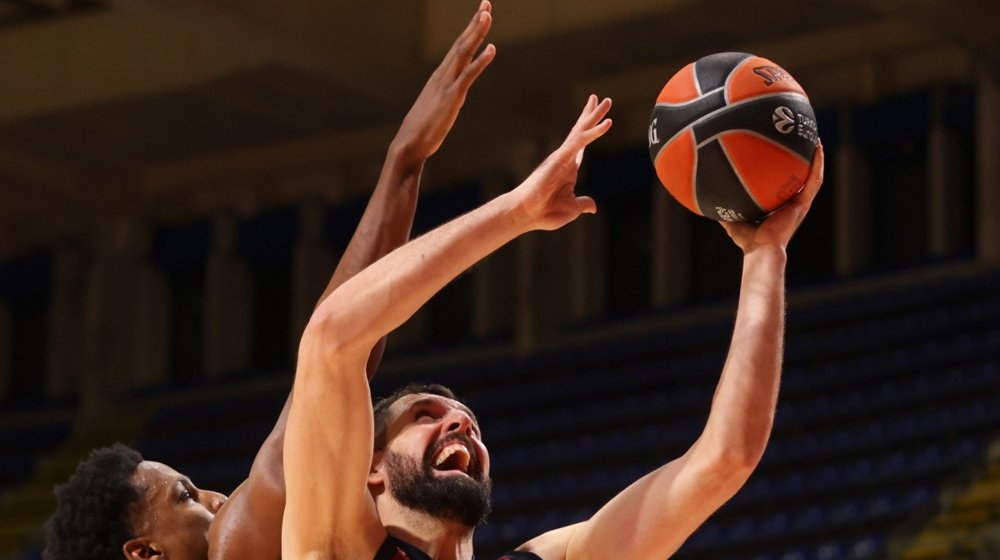 Zvezda bez Dauma i Mitrovića napada Armani, Mirotić u sastavu "manekena" 1