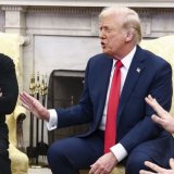 Tramp prelomio: SAD stopirale vojnu pomoć Ukrajini 1