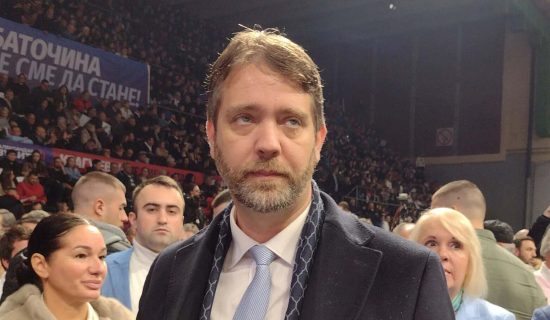 Gradonačelnik Kragujevca krenuo peške za Beograd 8