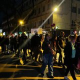 Protestna šetnja u Odžacima, ispred zgrade opštine kontra-skup naprednjaka, tvrde redari 4