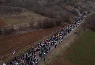 Koje su posledice odluke o diskvalifikaciji kandidature Kalina Đorđeskua u Rumuniji? (FOTO, VIDEO) 5