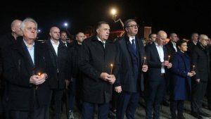 "Šta reći o čoveku koji to shvati posle 25 godina, a za Aleksandra Vučića kaže da je najpametniji čovek koga poznaje?", odgovaraju neki od sagovornika Danasa na pitanje kako komentarišu izjavu nekadašnjeg ambasadora Sjedinjenih Američkih Država Vilijama Montogomerija u Beogradu da je NATO bombardovanje Srbije bila greška.